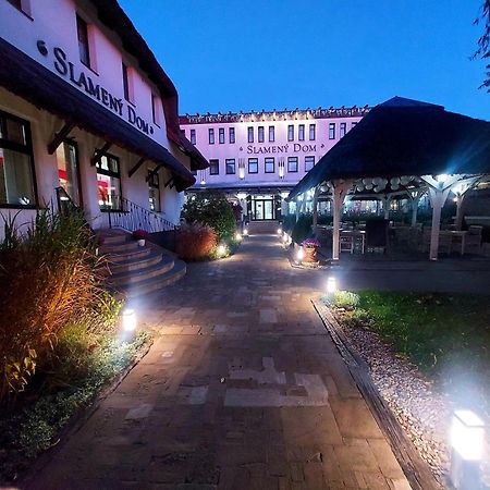 Hotel Slameny Dom & Spa Malá Ida المظهر الخارجي الصورة