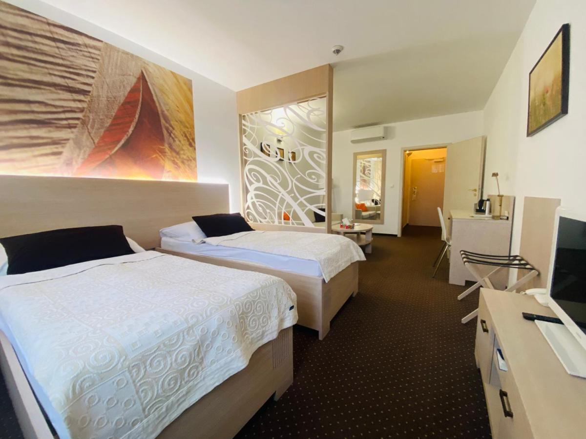 Hotel Slameny Dom & Spa Malá Ida المظهر الخارجي الصورة