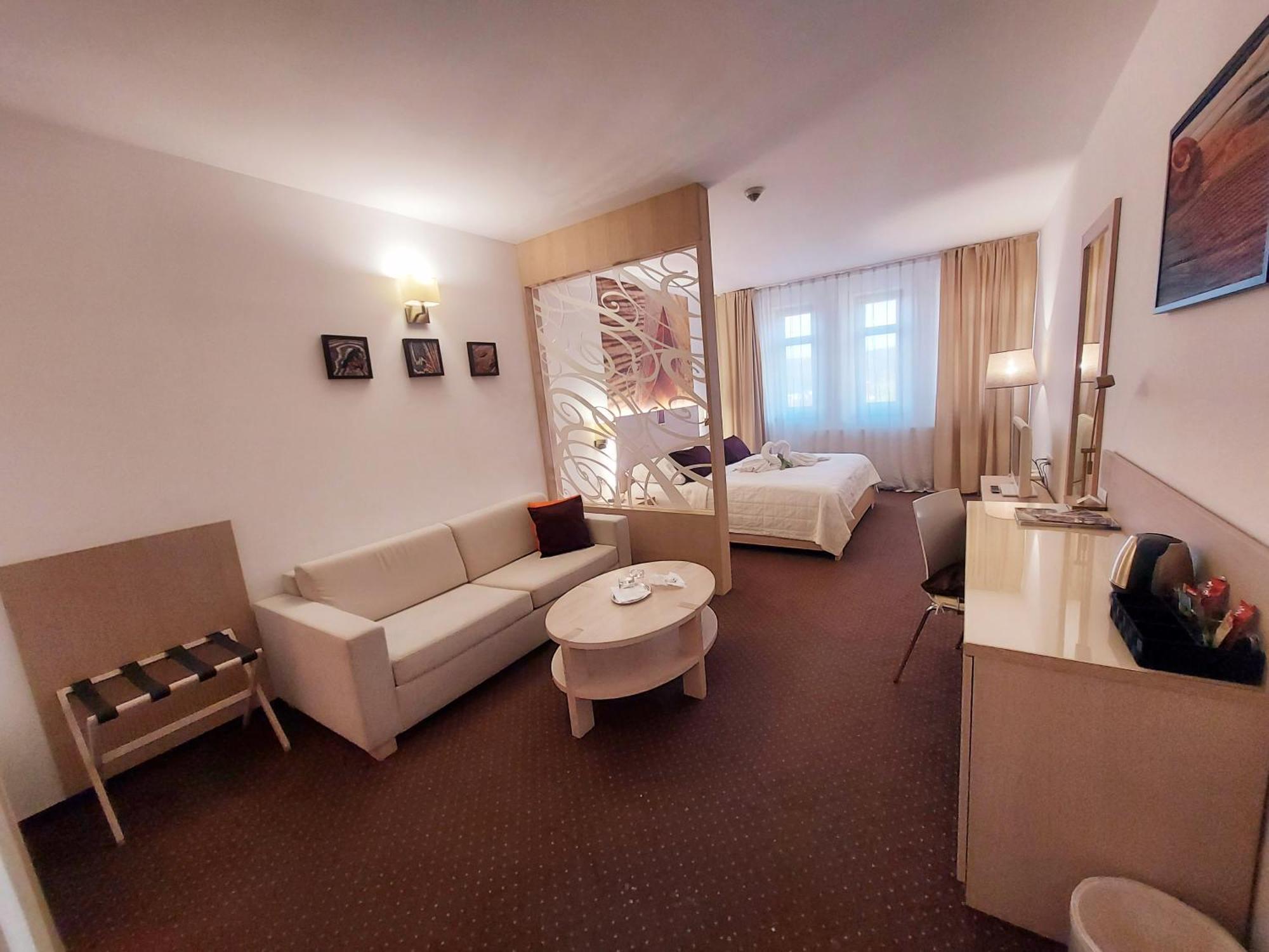 Hotel Slameny Dom & Spa Malá Ida المظهر الخارجي الصورة