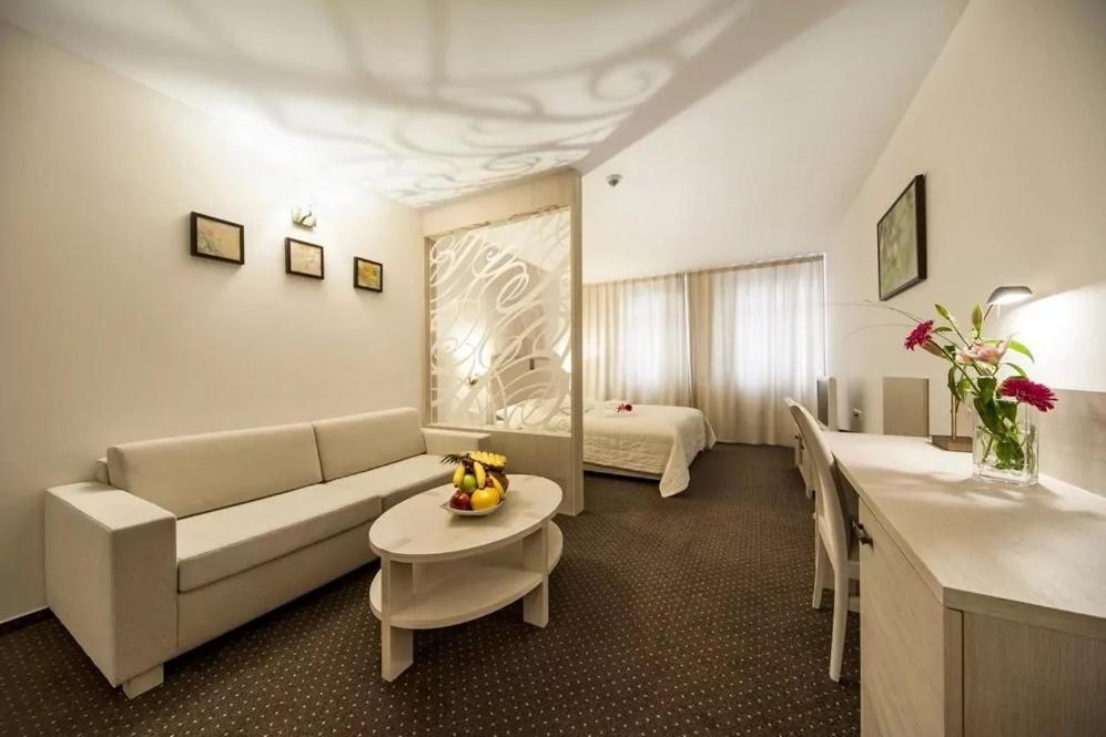 Hotel Slameny Dom & Spa Malá Ida المظهر الخارجي الصورة